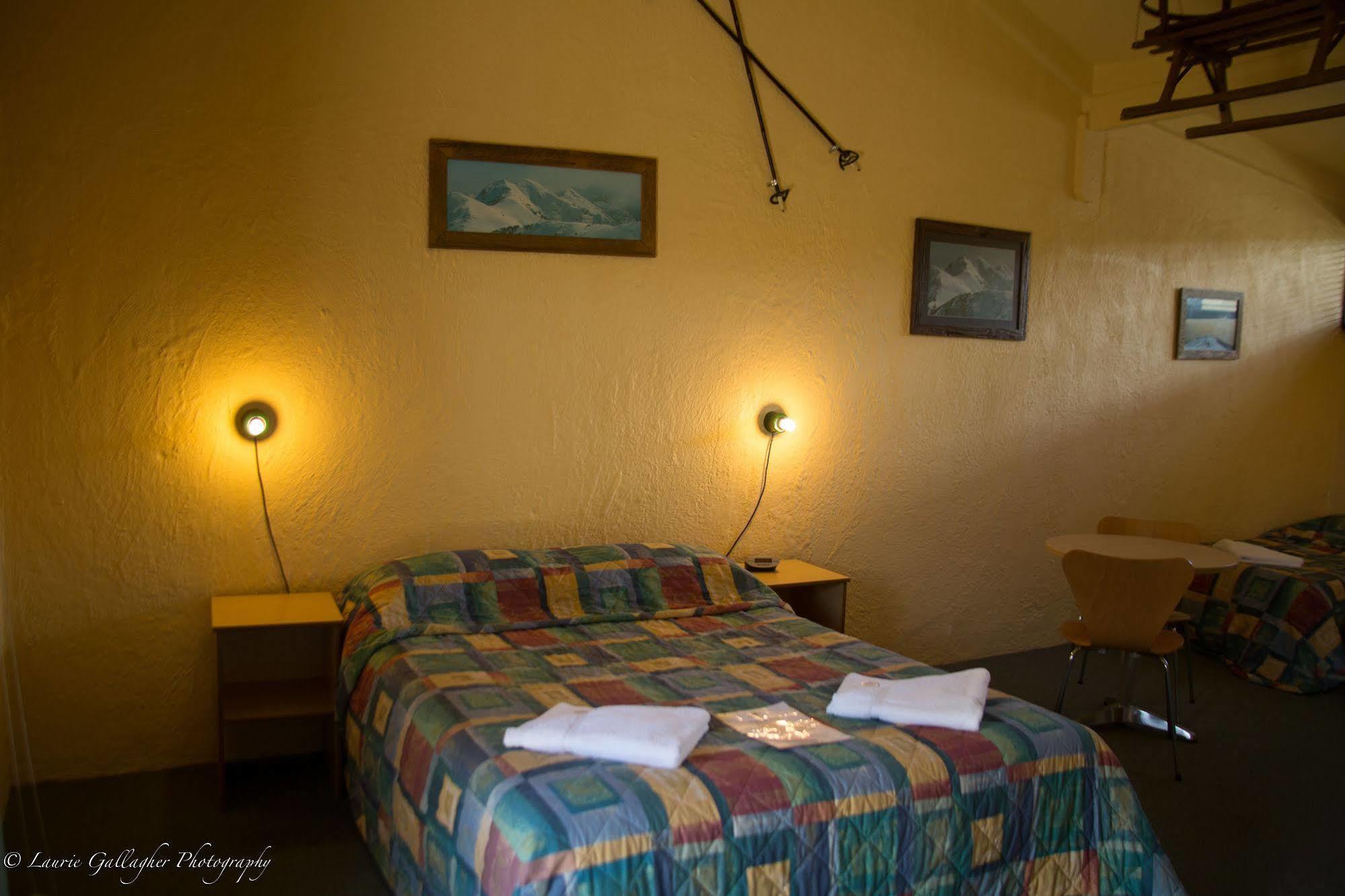 Harrietville Hotel Motel Exterior foto